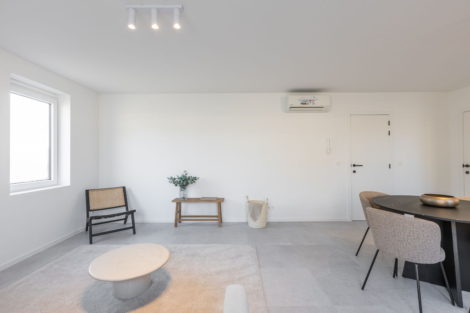 Gerenoveerd twee slaapkamer appartement foto 6