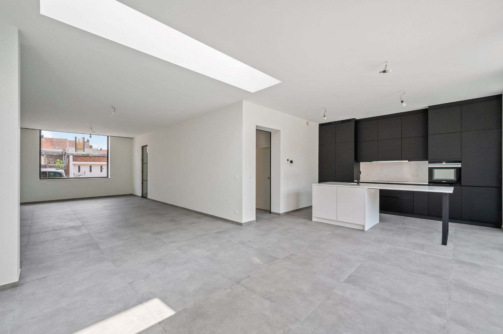 ENERGETISCHE HOOGSTAANDE GERENOVEERDE WONING MET VERWAMRD ZWEMBAD foto 8