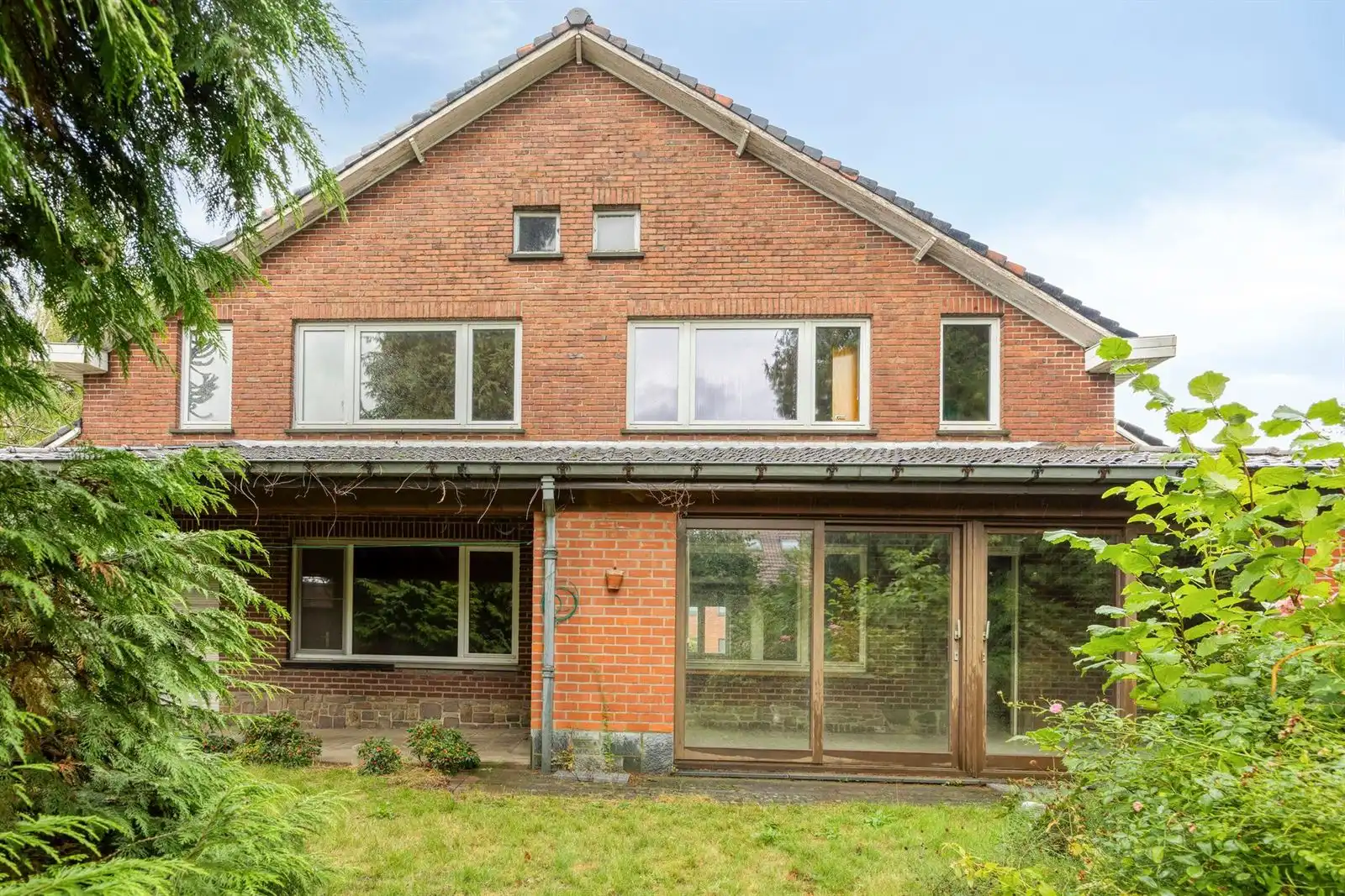 Twee drie-gevelwoningen foto 29