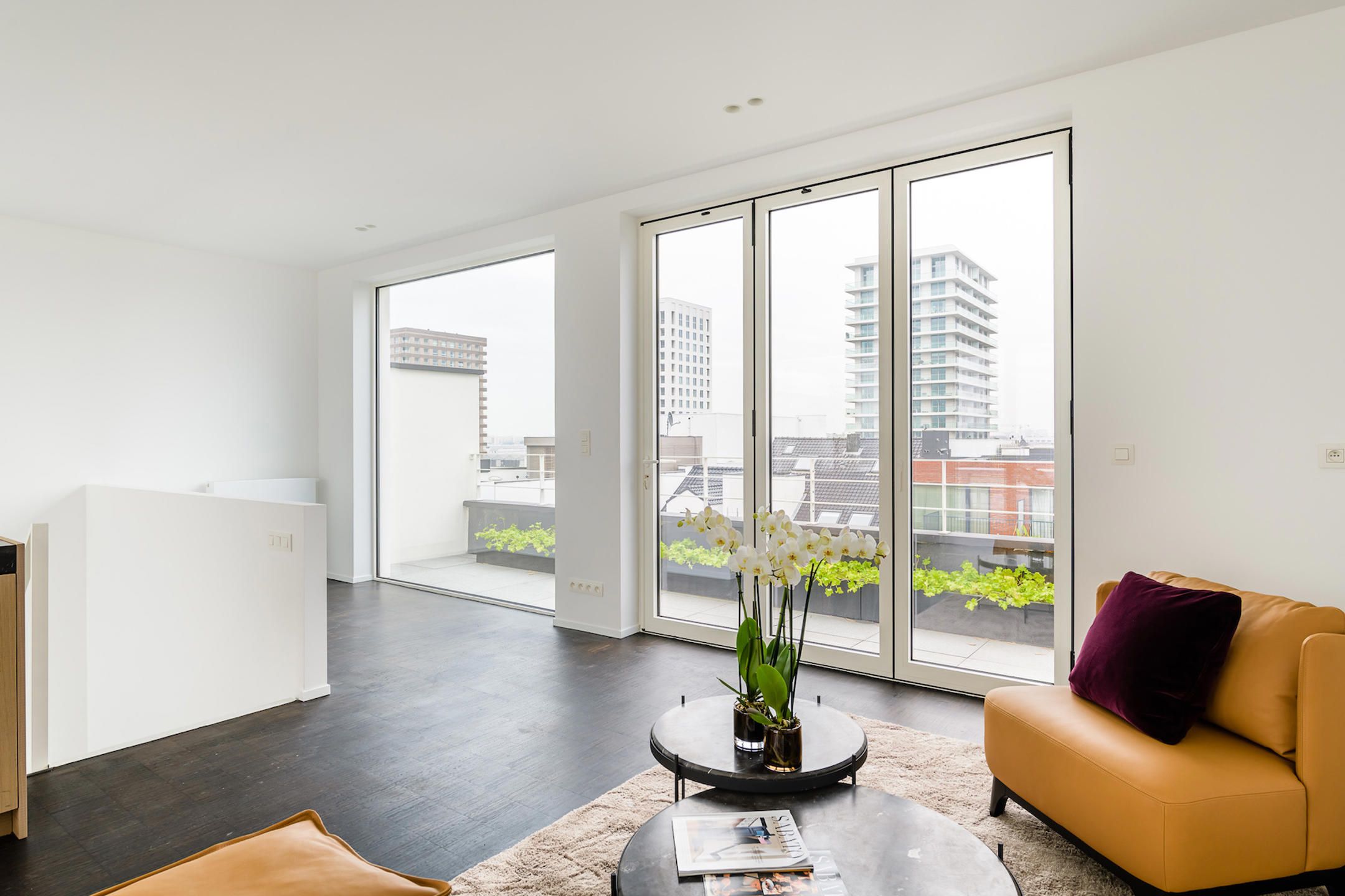 ANTWERPEN - Uniek penthouse met royale terrassen foto 8