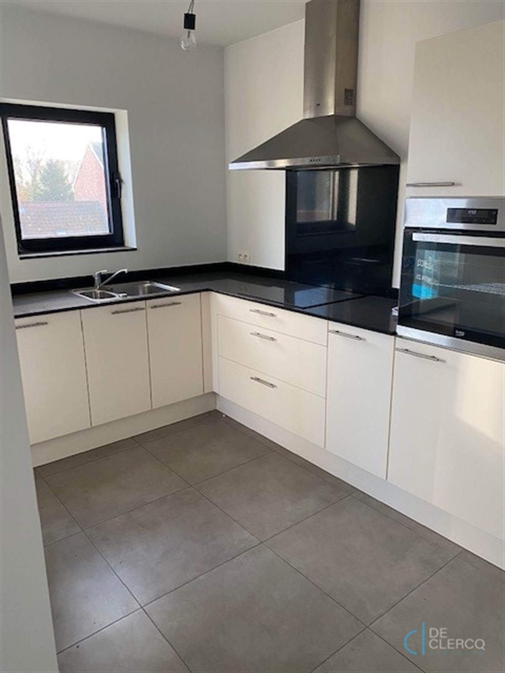Ruim appartement TE HUUR op een topligging te Zeveneken! foto 4