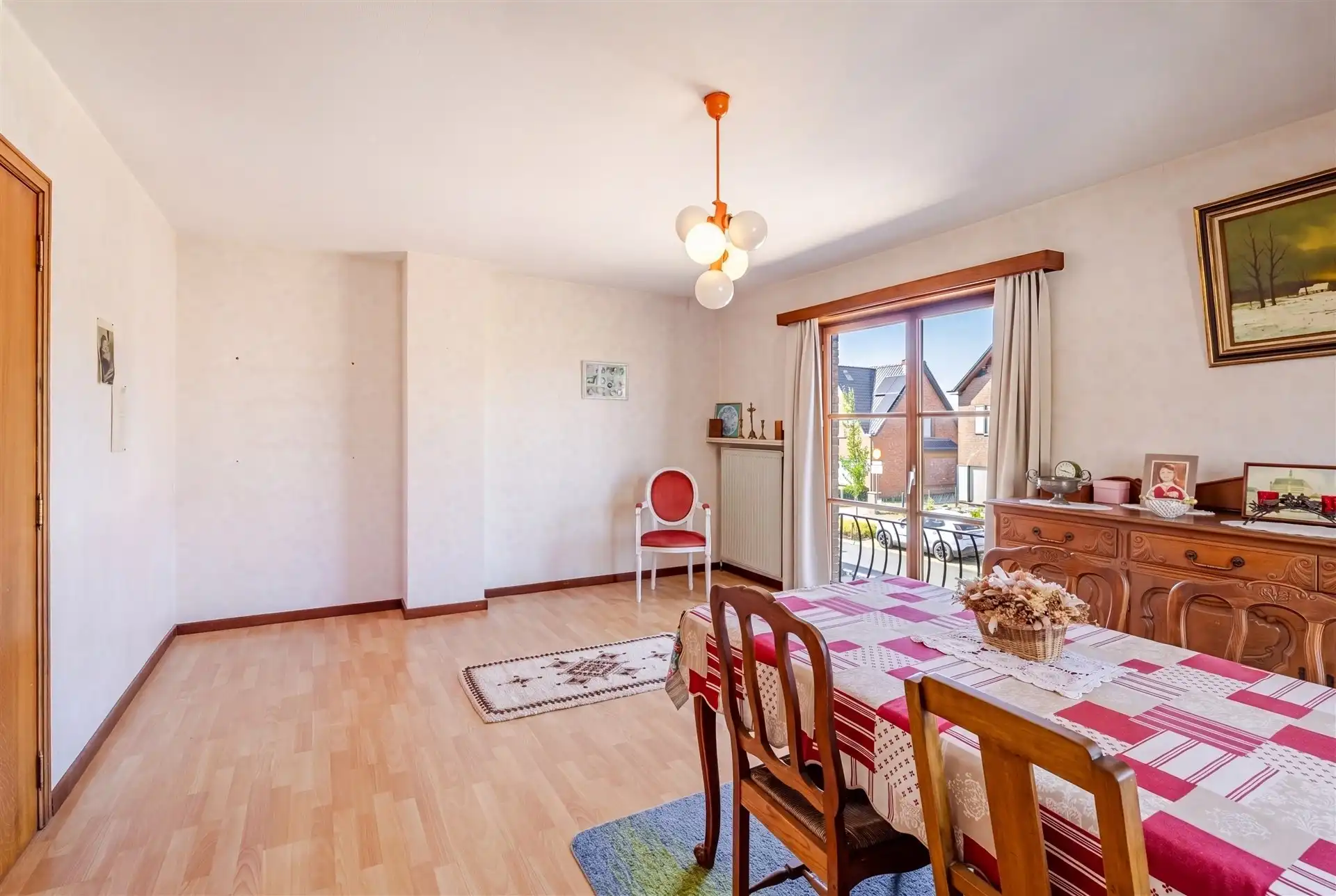 Statige woning met 3 slks, zuidgerichte tuin en veel parkeermogelijkheid foto 17