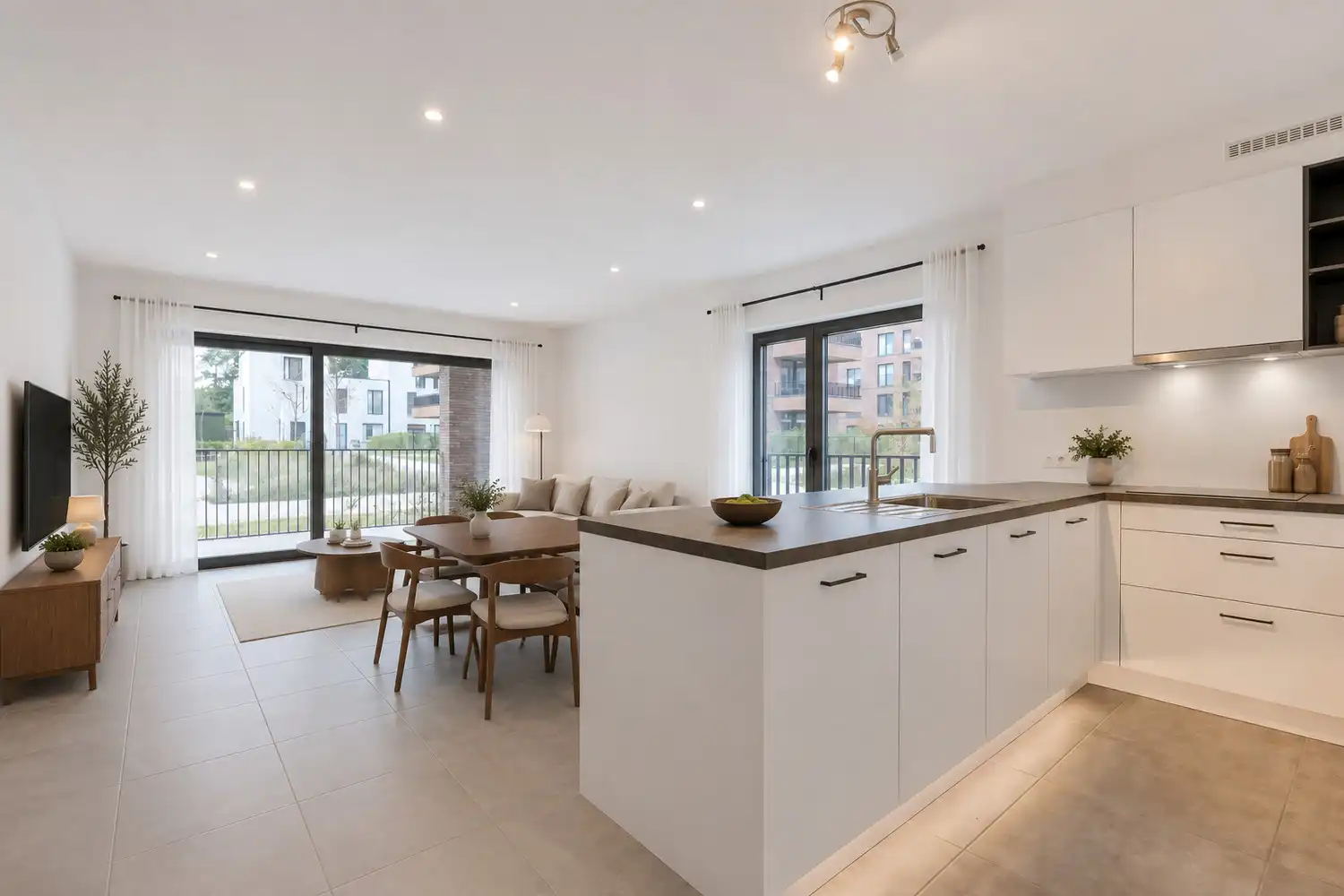ENERGIEZUINIG (E-PEIL 15) GELIJKVLOERS APPARTEMENT MET TERRAS TE DIEST! foto 5