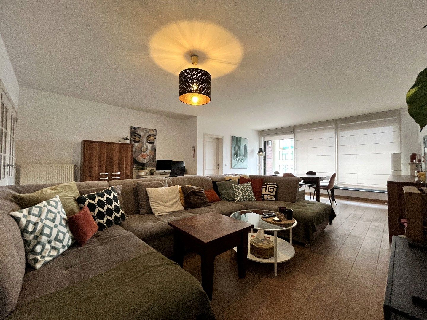 Riant 3 slpk-appartement met 2 terrassen en een garagebox foto 4