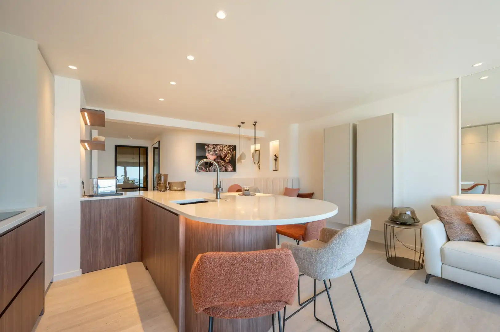 Zeedijk Zoute: Fenomenaal en frontaal zeezicht vanop een totaal gerenoveerd appartement  foto 7