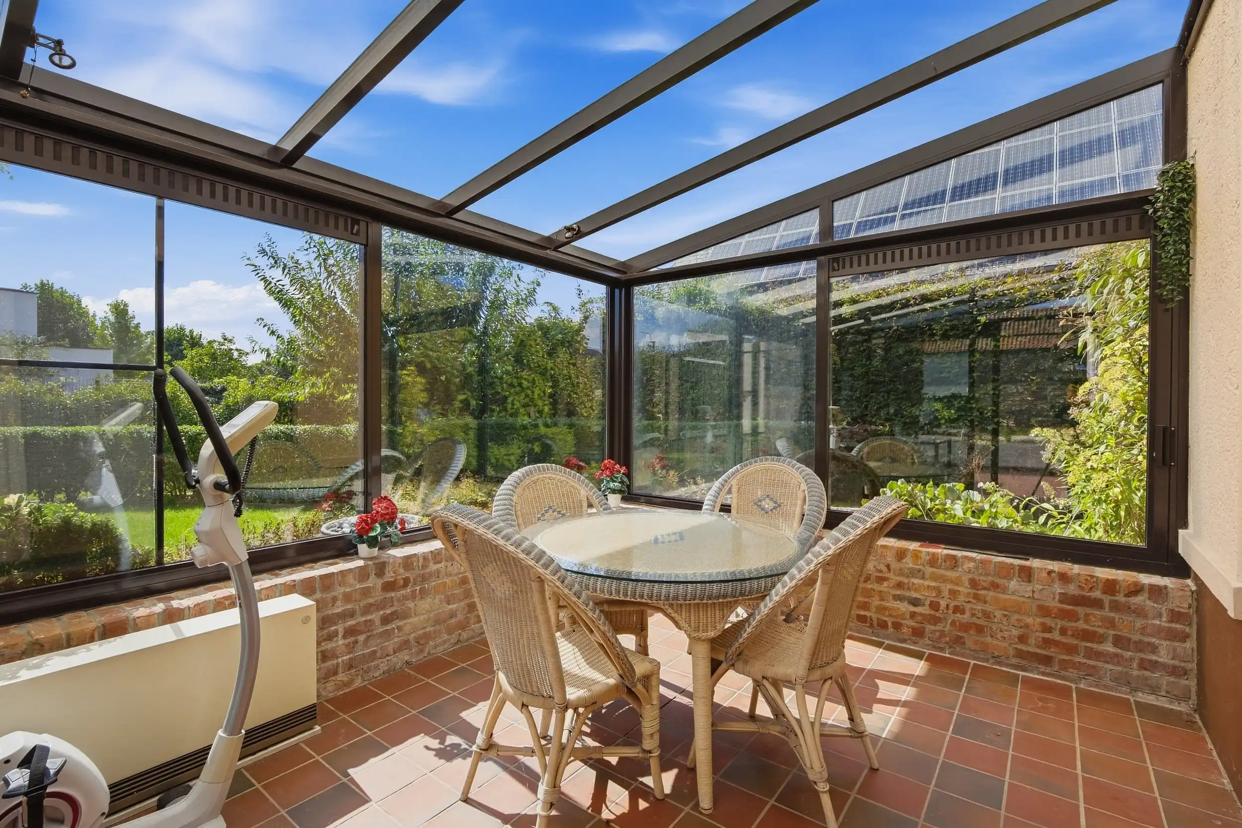 Te renoveren woning met tal van mogelijkheden foto 19