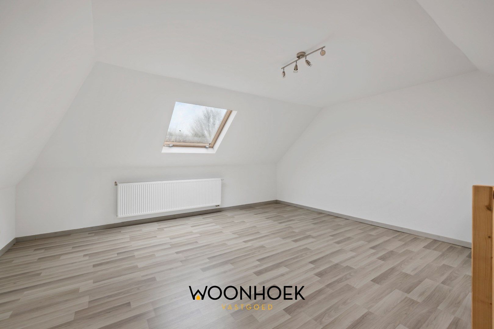 Gerenoveerde (label C) 3-slpk woning nabij het centrum van Sint-Niklaas! foto 17