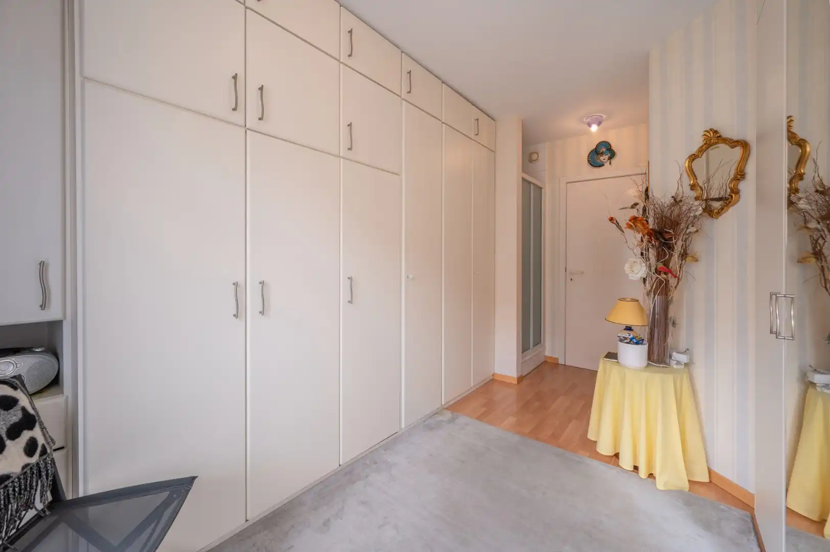 Lichtrijk appartement met 2 slaapkamer en garage op Paul Parmentierlaan foto 15