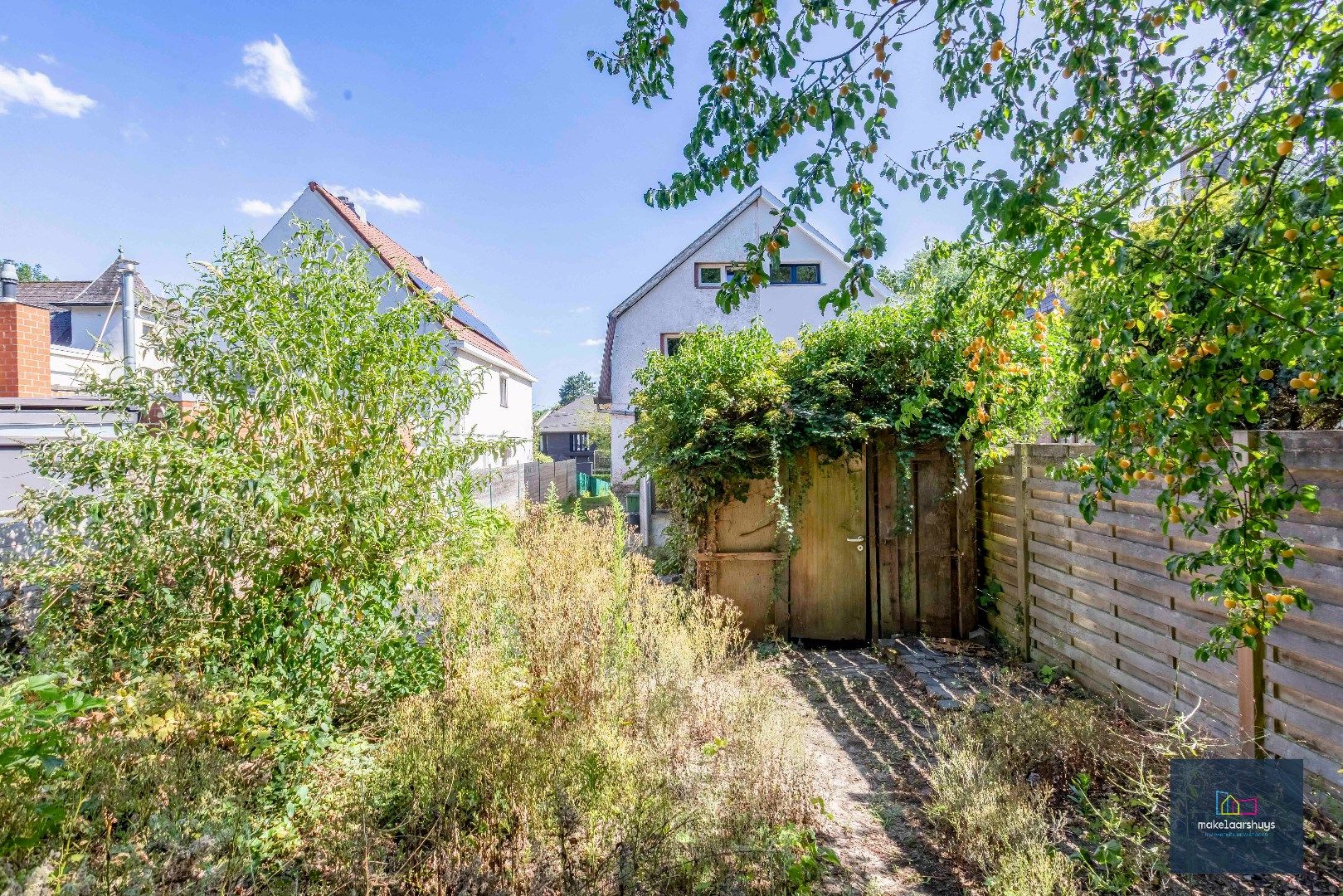 VERKOCHT !!! Residentieel gelegen  te renoveren halfopen bebouwing met tuin  foto 24