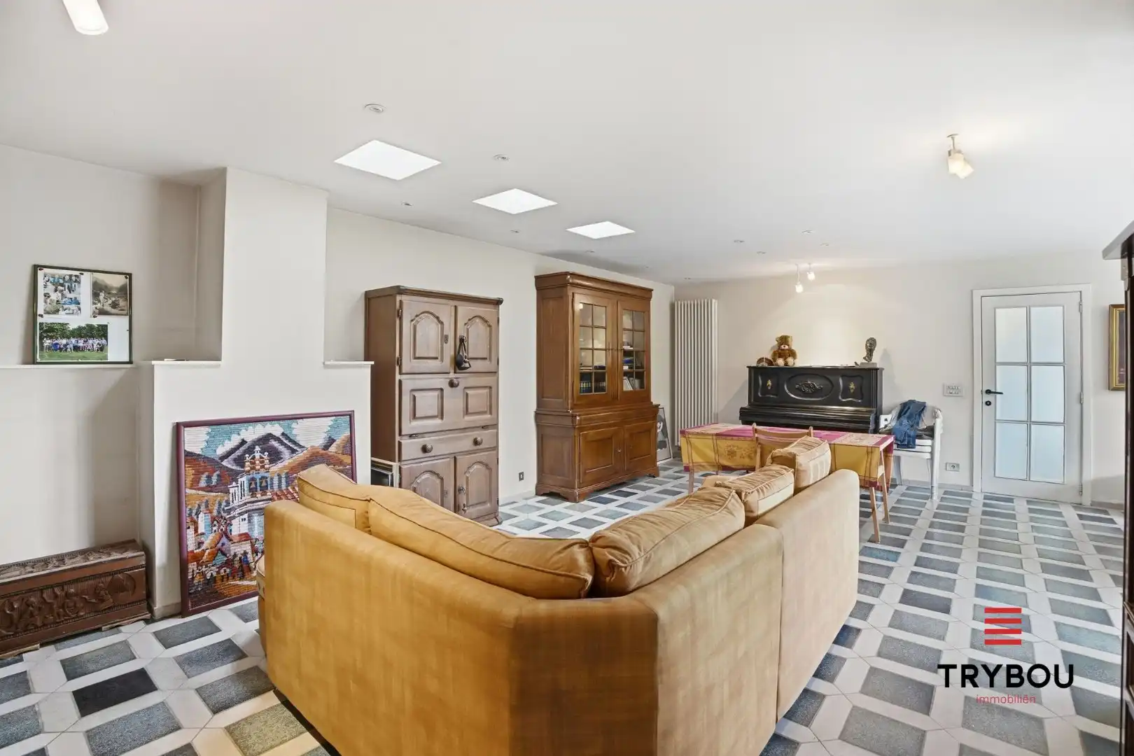 Alleenstaande woning met handelsruimte!  foto 4
