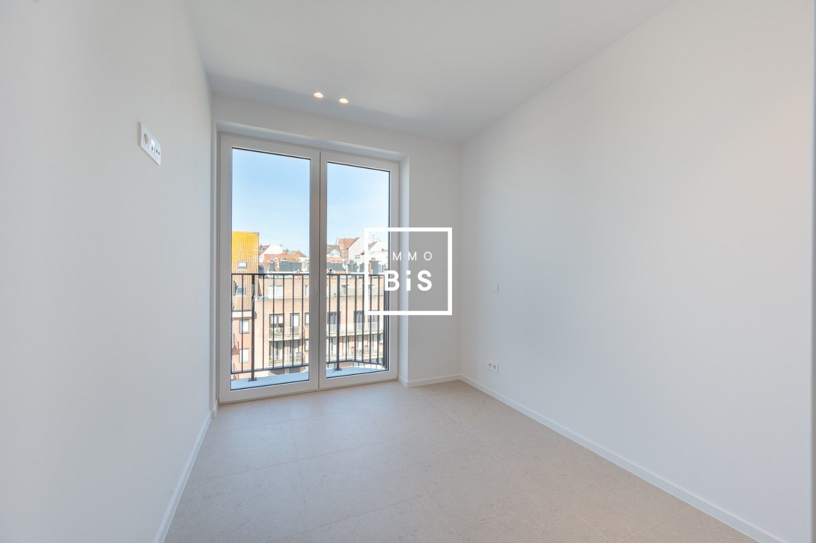 Stijlvol nieuwbouwappartement volledig afgewerkt in het hart van Knokke foto 9