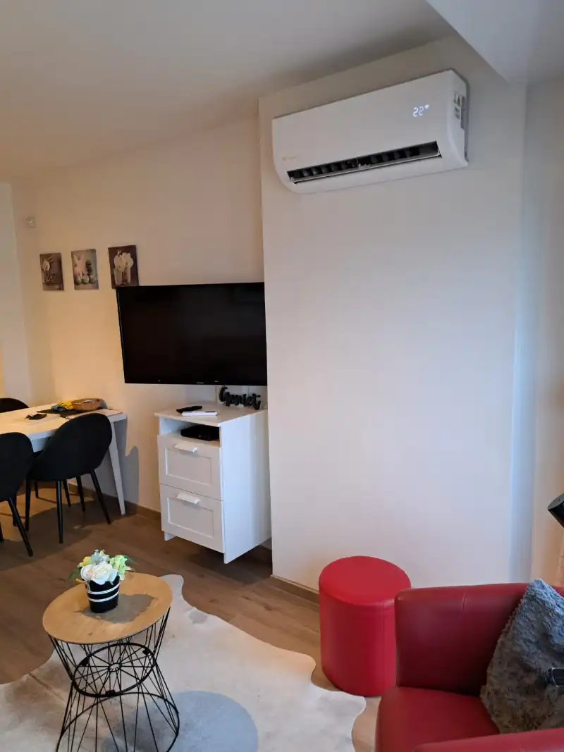 Mooi gerenoveerd 2-slaapkamer-appartement  met zeezicht. foto 30