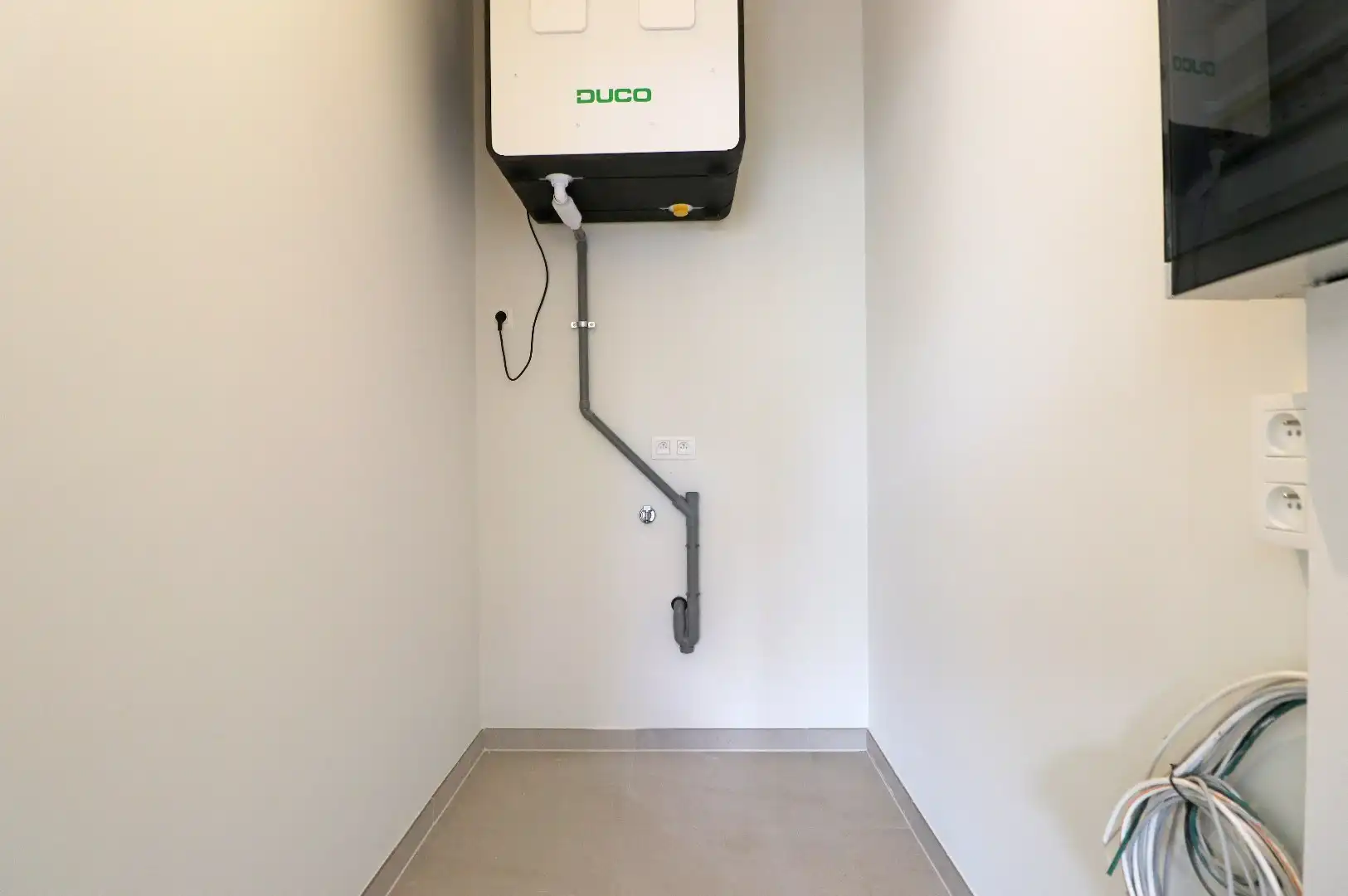 Modern appartement met tuintje foto 8