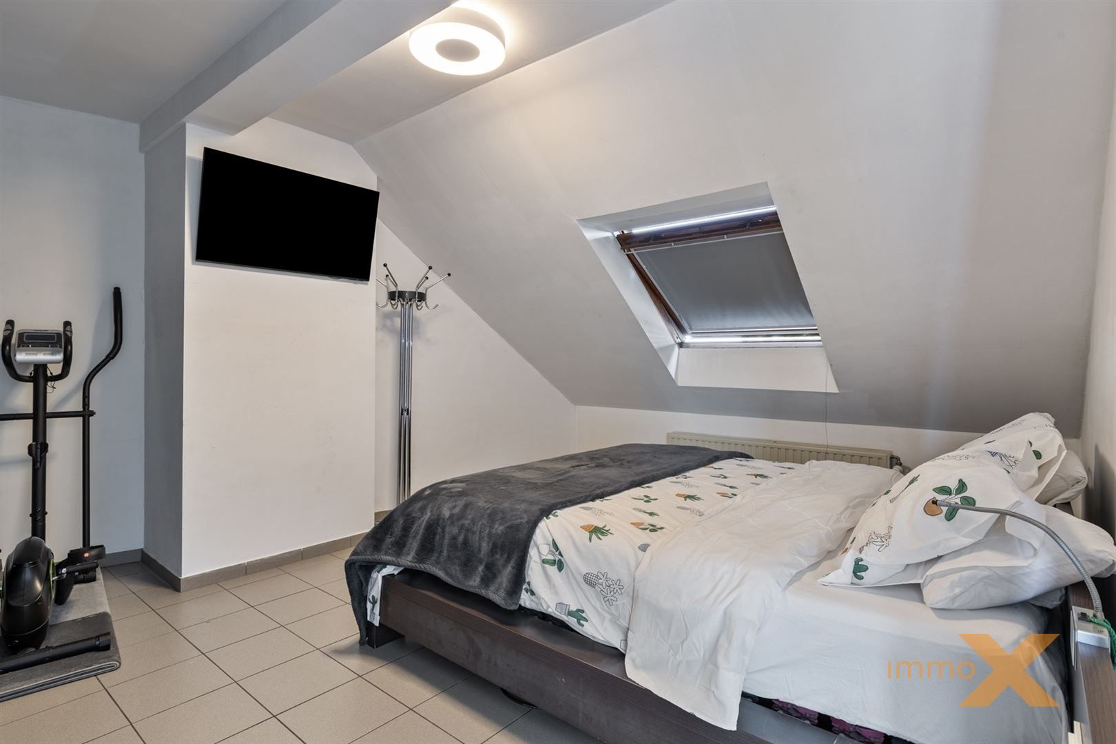 TOPPER!! GERENOVEERD LICHTRIJKE DUPLEX 3 SLPKS MET PARKEERPLAATS foto 16