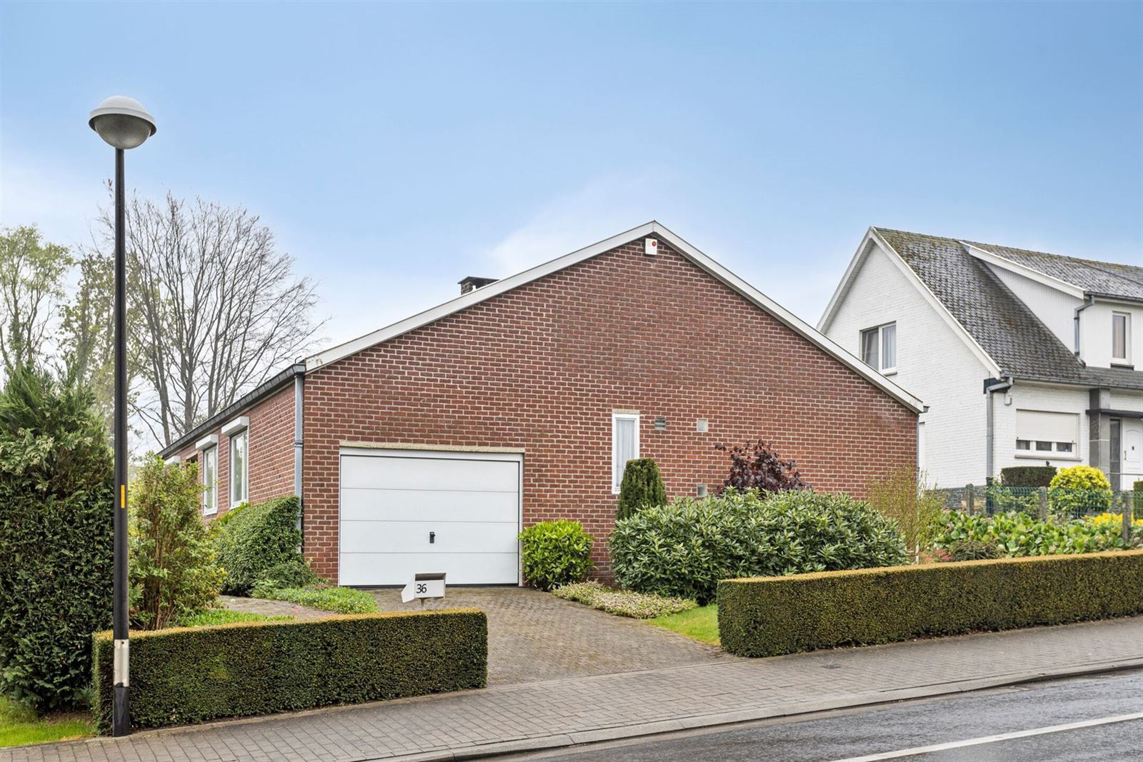 Bungalow met 4 ruime slaapkamers en mooie tuin  foto 13