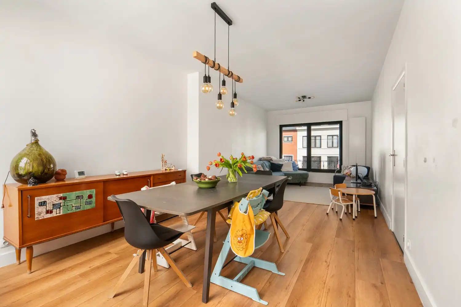 Prachtig gerenoveerde woning met tuin, zonnepanelen en garage in Sint‑Pieters‑Leeuw foto 13