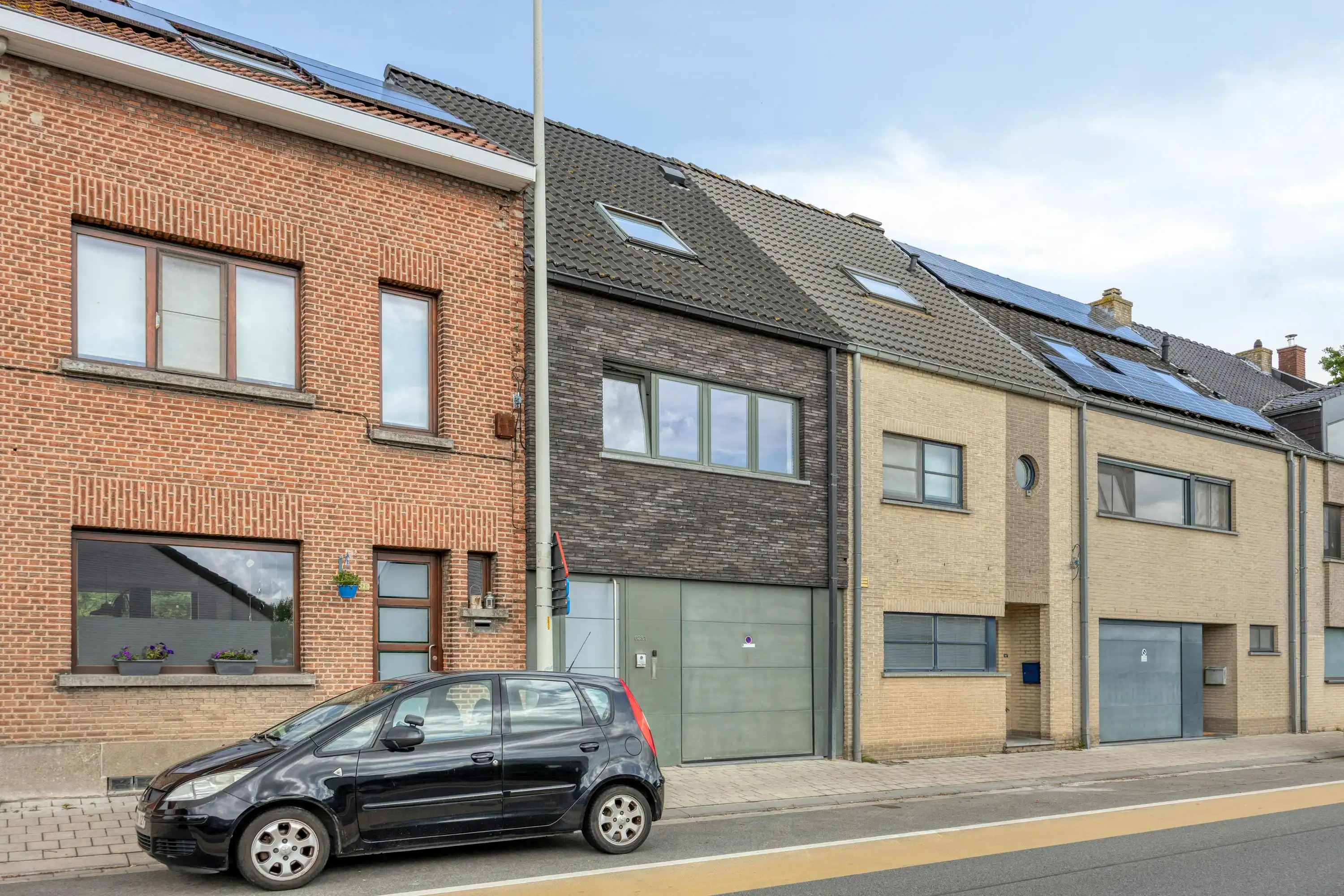 Energiezuinig huis met 4 slaapkamers en magazijn in Boom foto 2