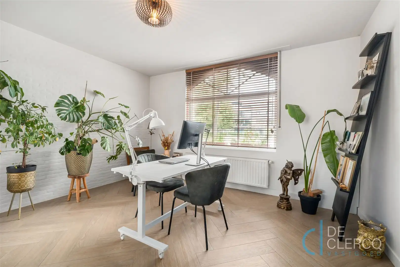 Instapklare woning te koop in centrum Lochristi!  foto 3