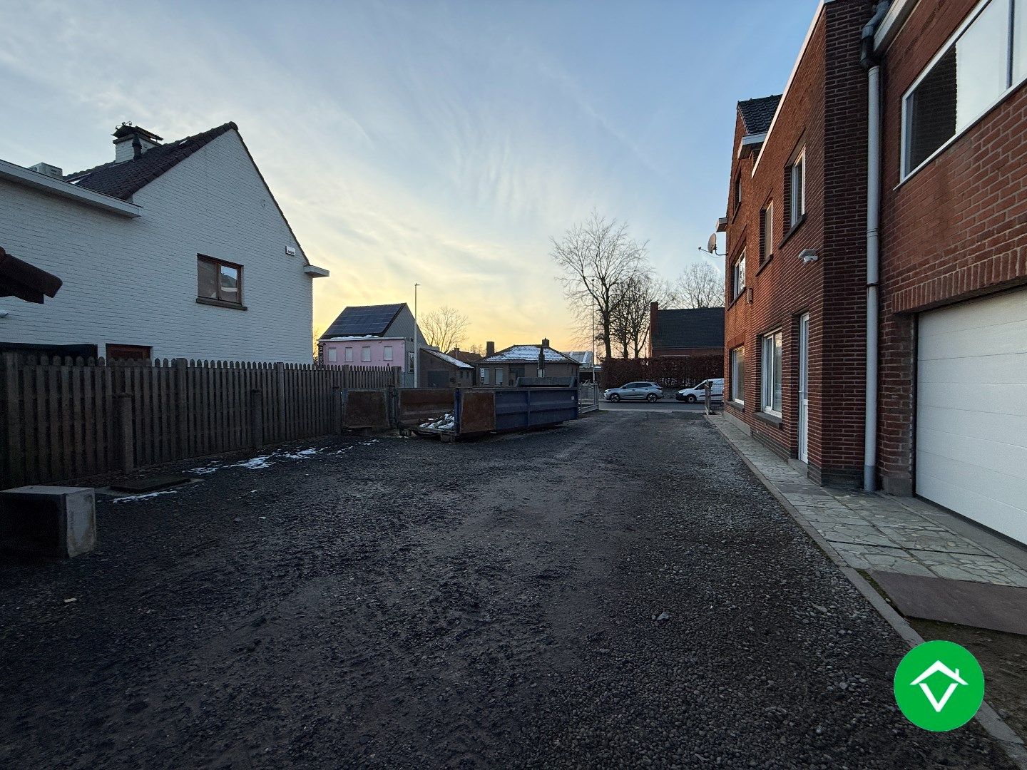 Ruime halfopen bebouwing met 3 slaapkamers, en dubbele garage te Sint-Eloois-Winkel foto 15