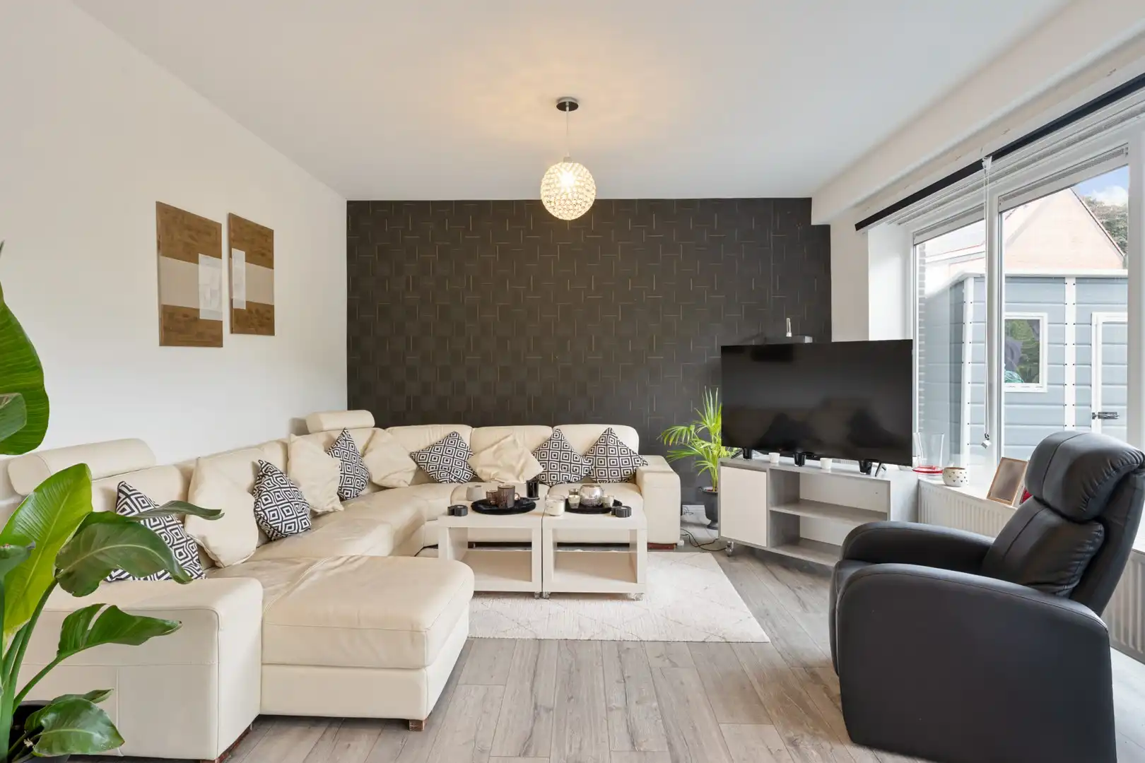 Gelijkvloers appartement met voortuin en privéparking in Diest foto 9