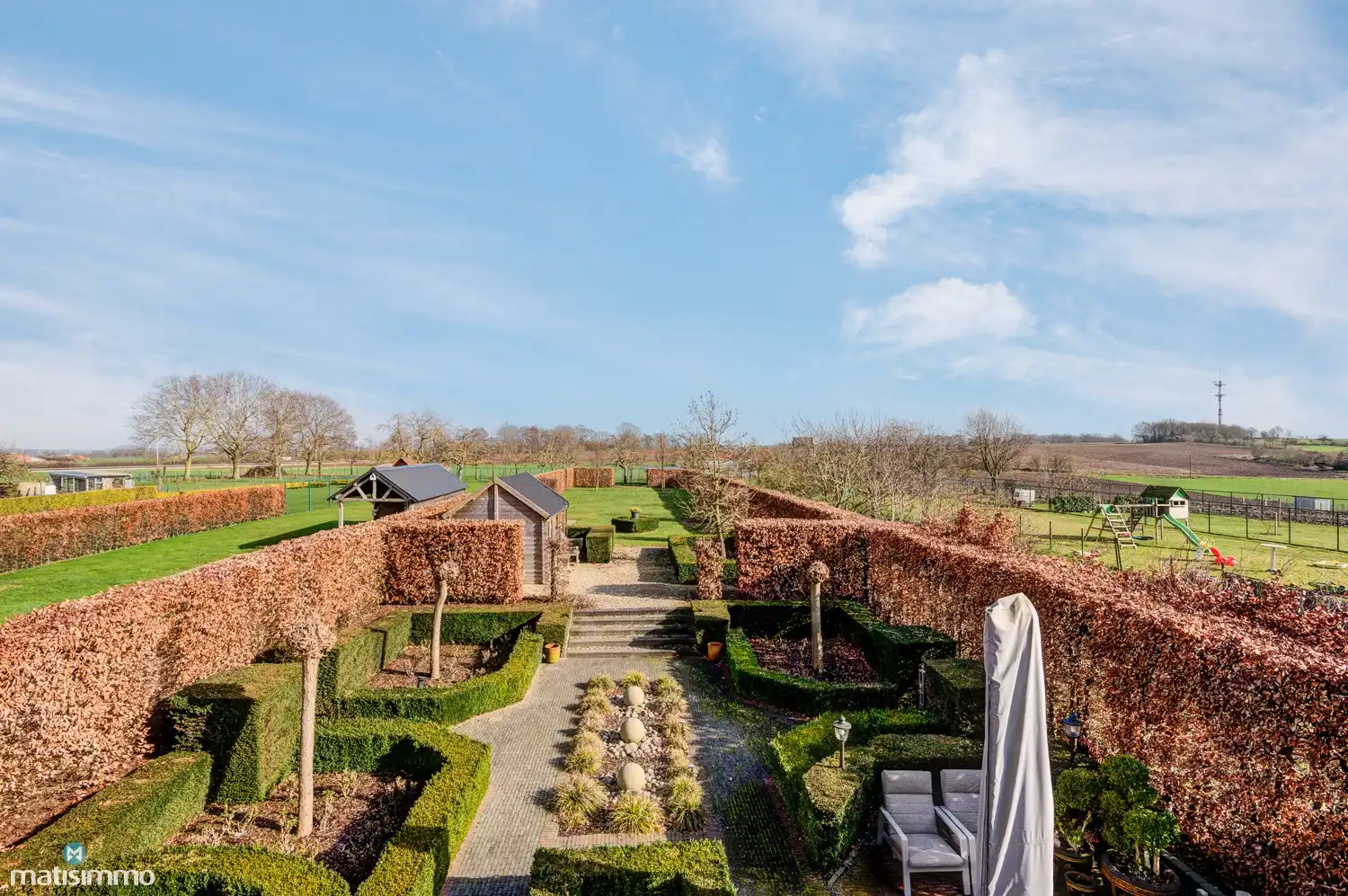 INSTAPKLARE EN ENERGIEZUINIGE WONING MET INPANDIGE GARAGE, TUINKAMER, KELDER EN RUIME TUIN TE ELST foto 35