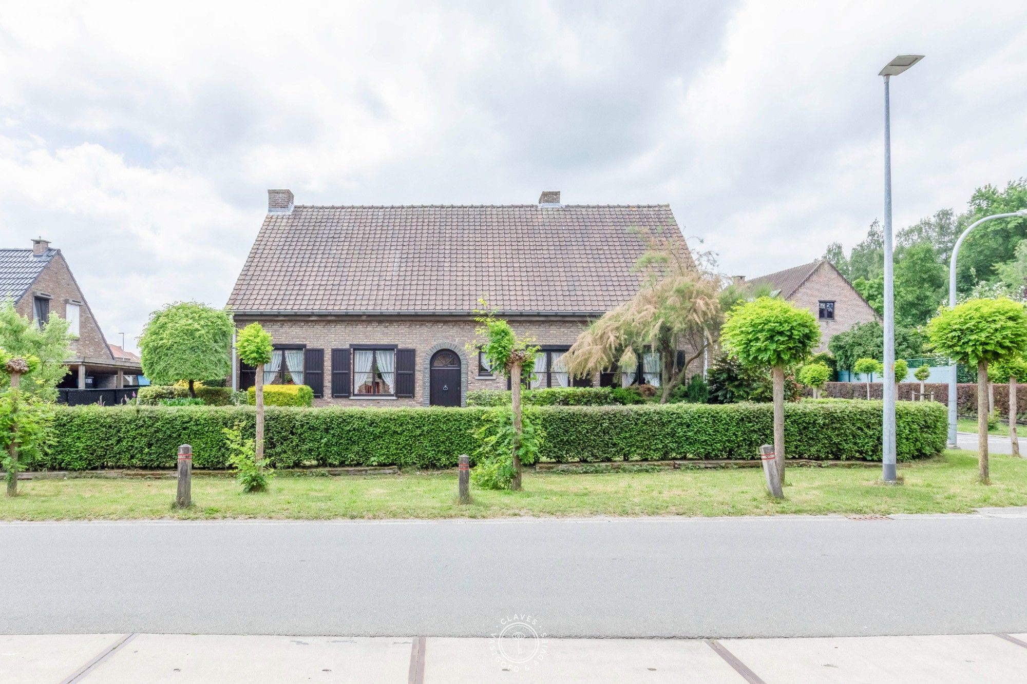 Charmante gezinswoning met prachtige tuin foto 2
