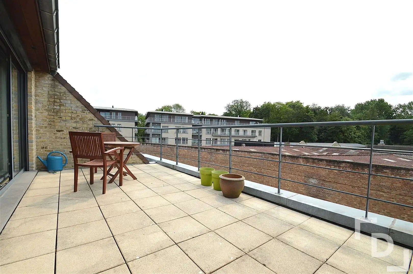 Dakappartement met terras te huur op centrale locatie in Ieper foto 9
