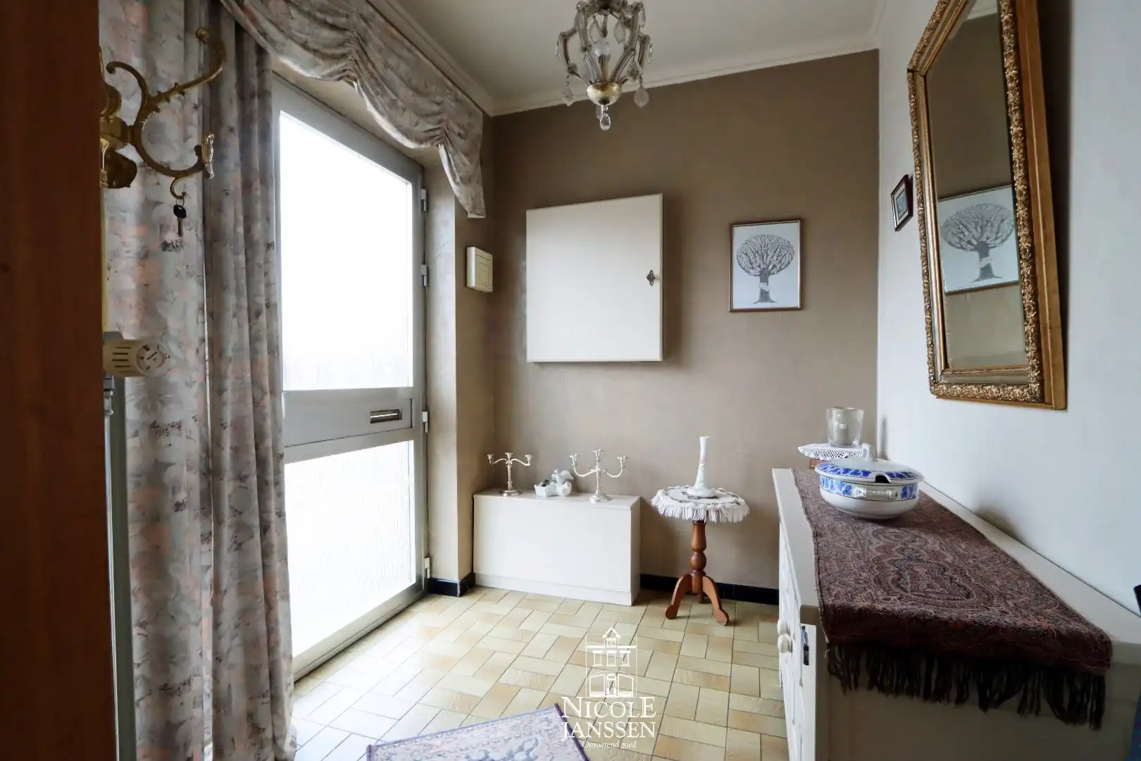 Verzorgde gelijkvloerse woning met tuin in verzorgde straat in centrum van Dilsen foto 4