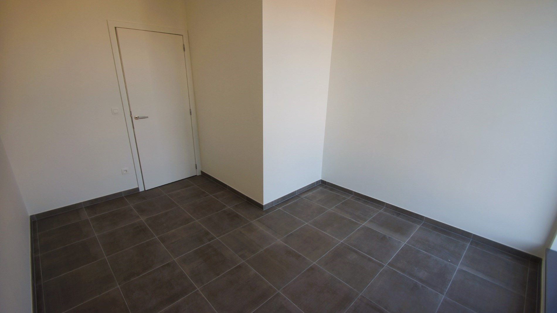 Nieuwbouw penthouse op toplocatie met 2 slpks, prachtig terras en garage  foto 9