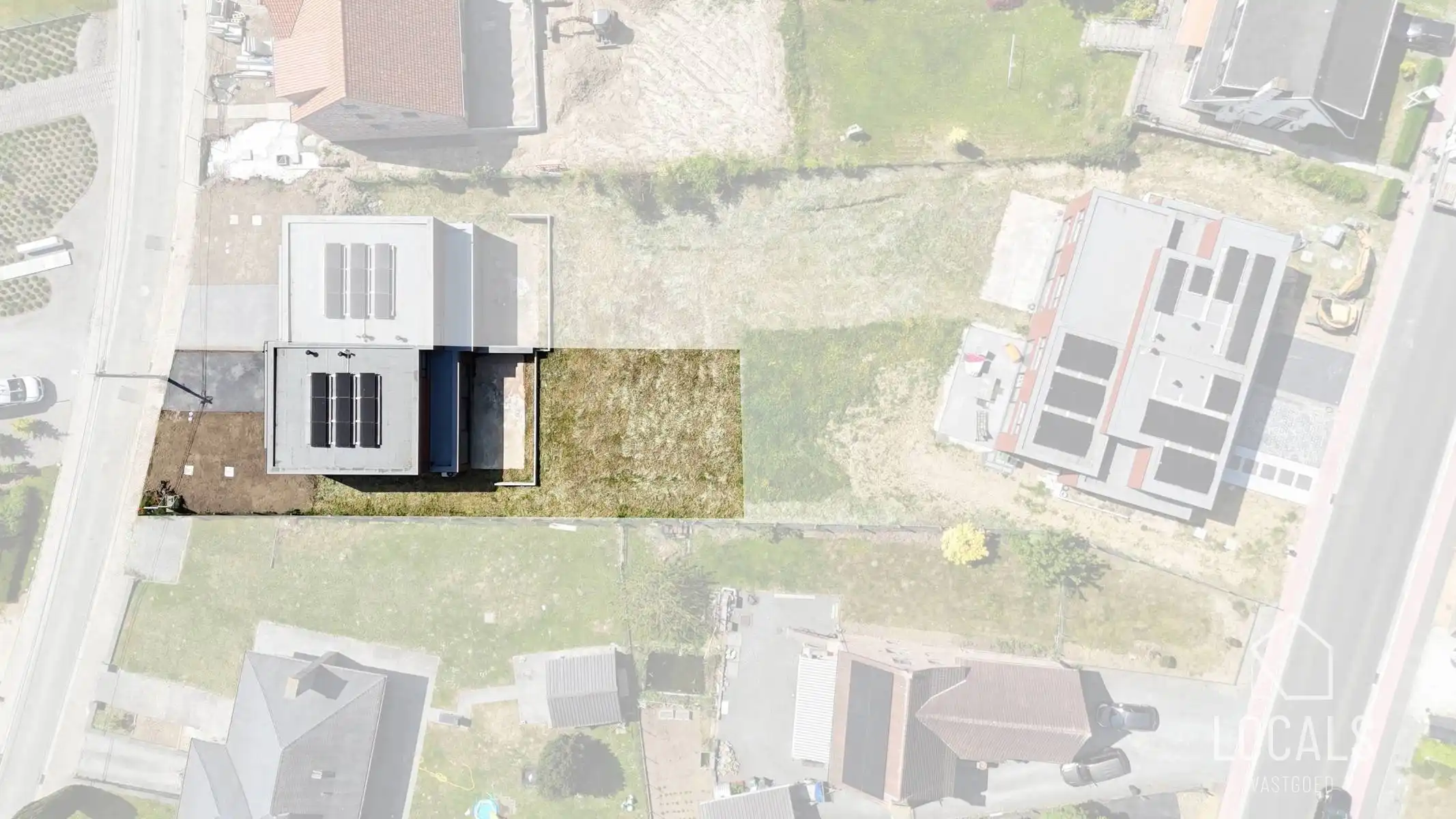 Ruime HOB met garage, tuin & 3 slaapkamers op toplocatie! foto 2