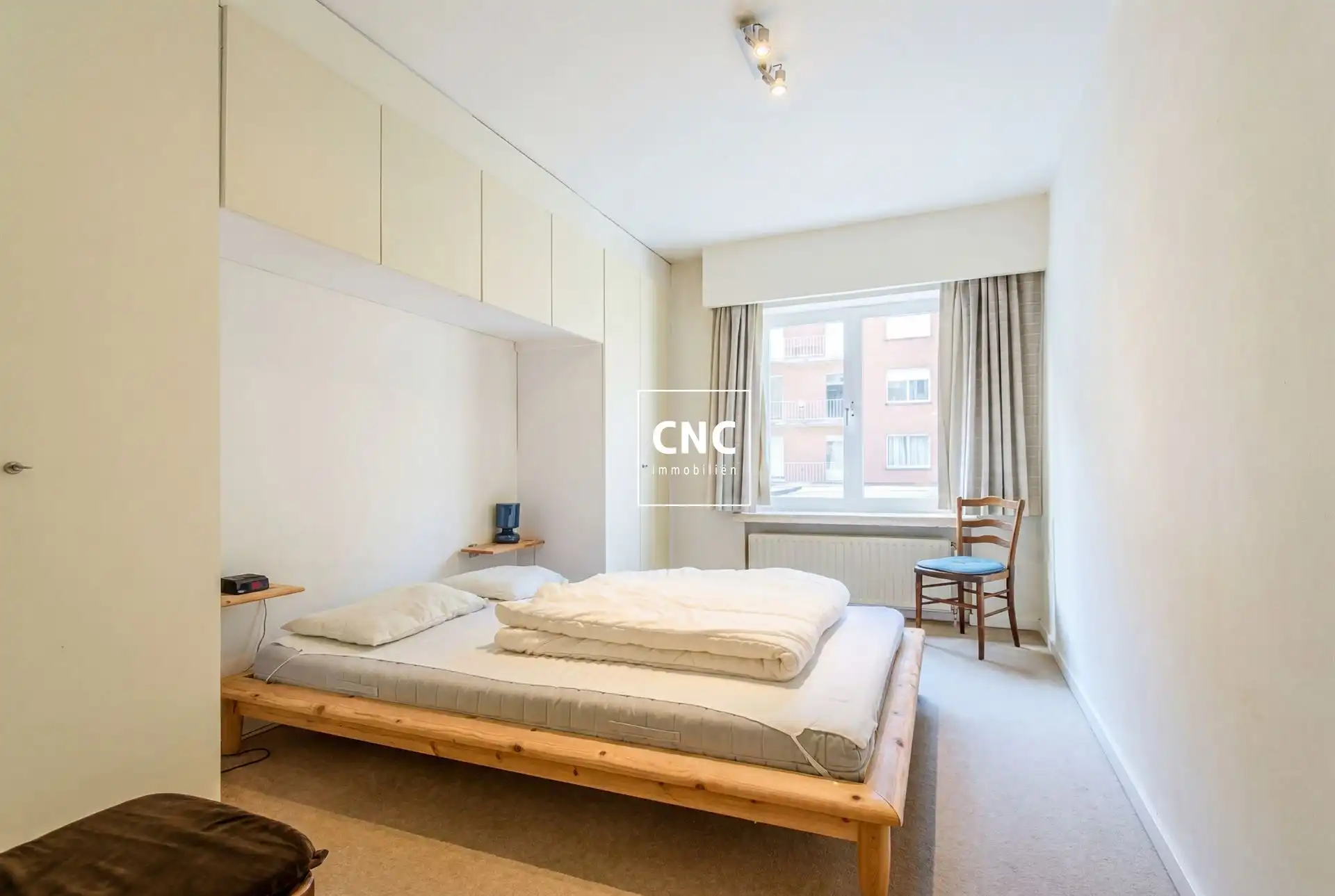 Ongemeubeld appartement met 2 slaapkamers in centrum Knokke foto 6