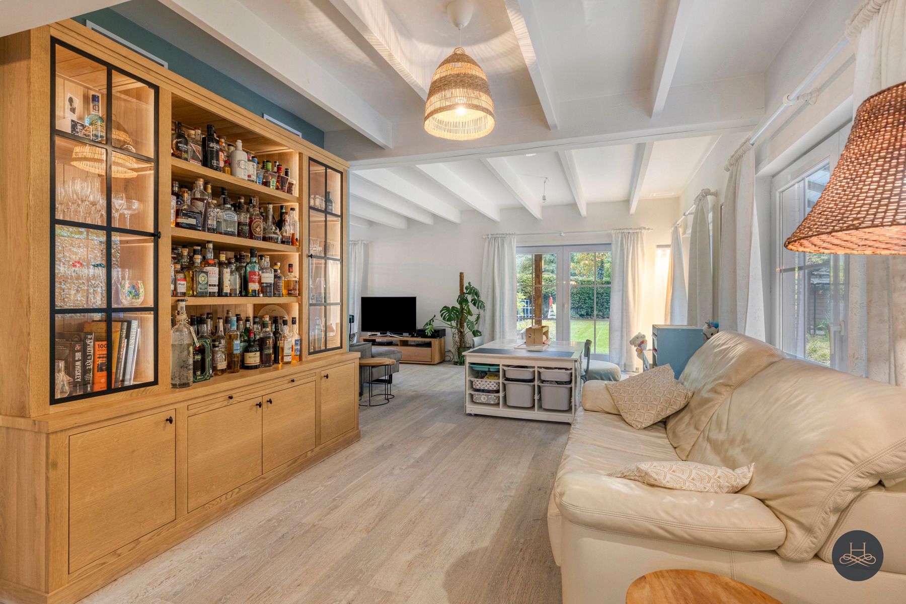 Indrukwekkende groen gelegen villa met zwembad en poolhouse  foto 14