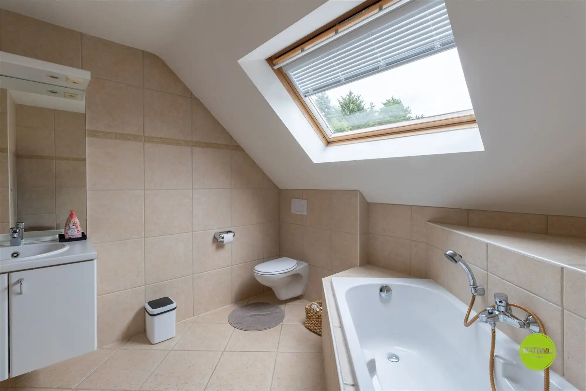 Instapklare vrijstaande woning met praktijkruimte foto 21