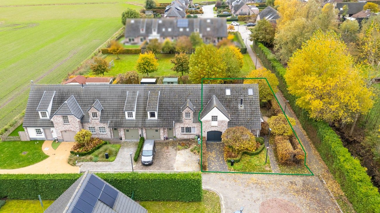 Instapklare halfopen bebouwing met 4 slaapkamers in Oostakker foto 28