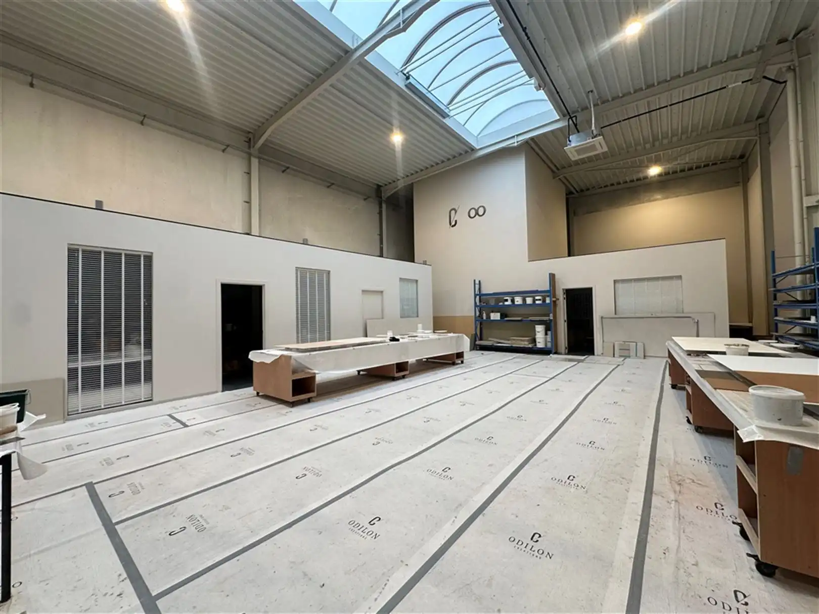 KMO-units met high-end kantoor/showroom in Zwevegem foto 7