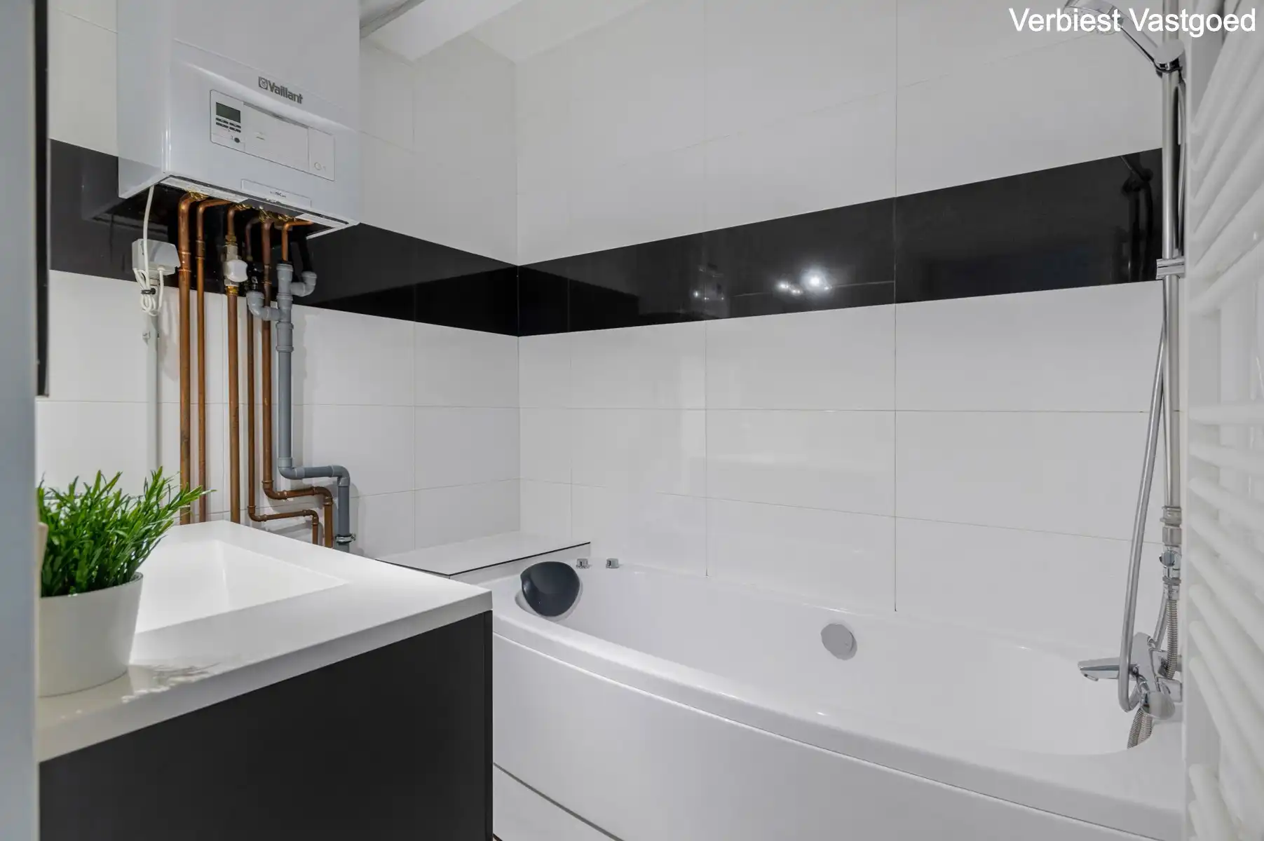 Lichtrijk appartement te koop in Borgerhout met EPC label B foto 16