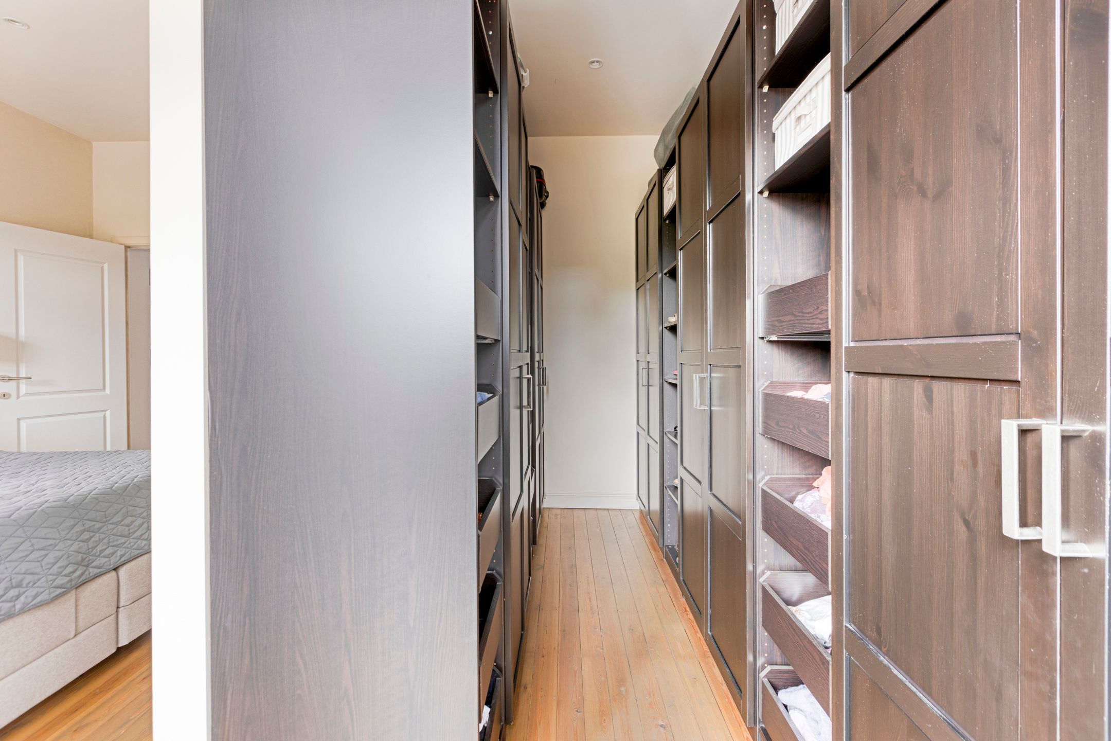 Gerenoveerde herenwoning met garage foto 15