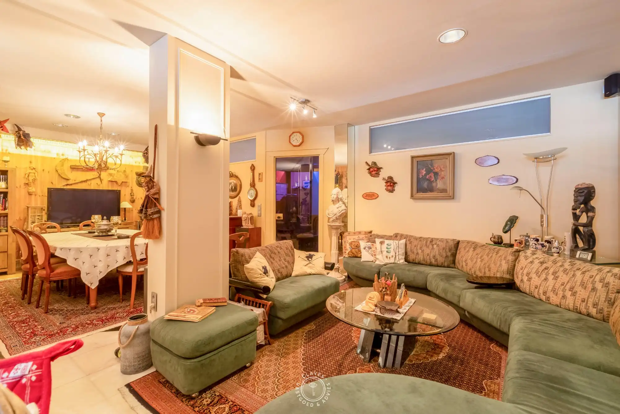 Opbrengsteigendom (ruime burgerwoning) bestaande uit 2 appartementen en garage foto 16