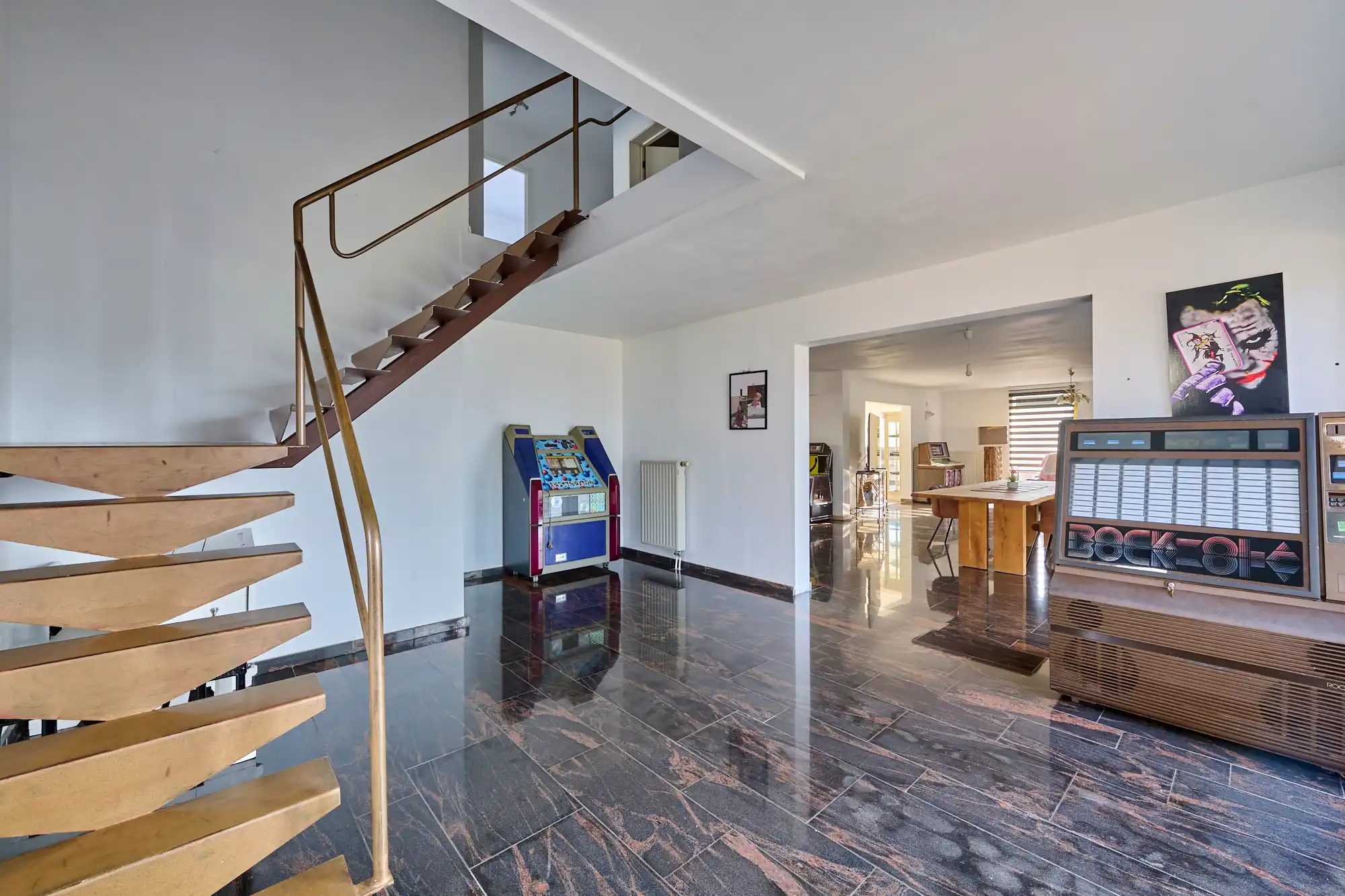 Bedrijfsgebouw met woning te koop in Hasselt foto 4
