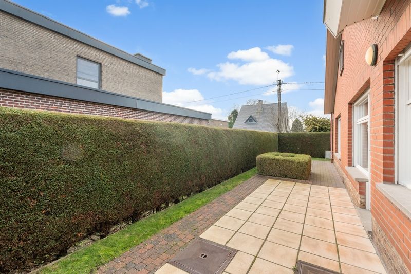 Torhout- Vrijstaande woning met 5 slaapkamers. foto 21