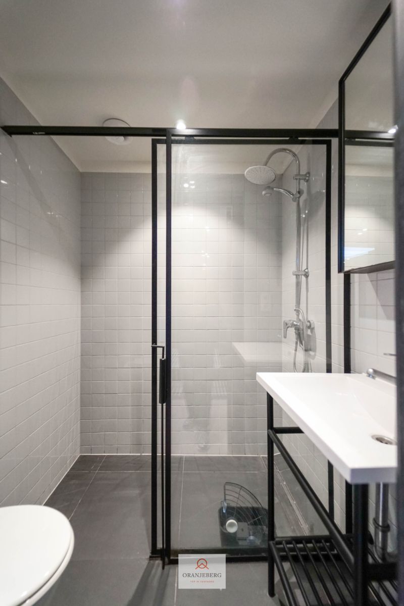 Gelijkvloers en gemeubelde studio te huur vlakbij Gent centrum foto 14