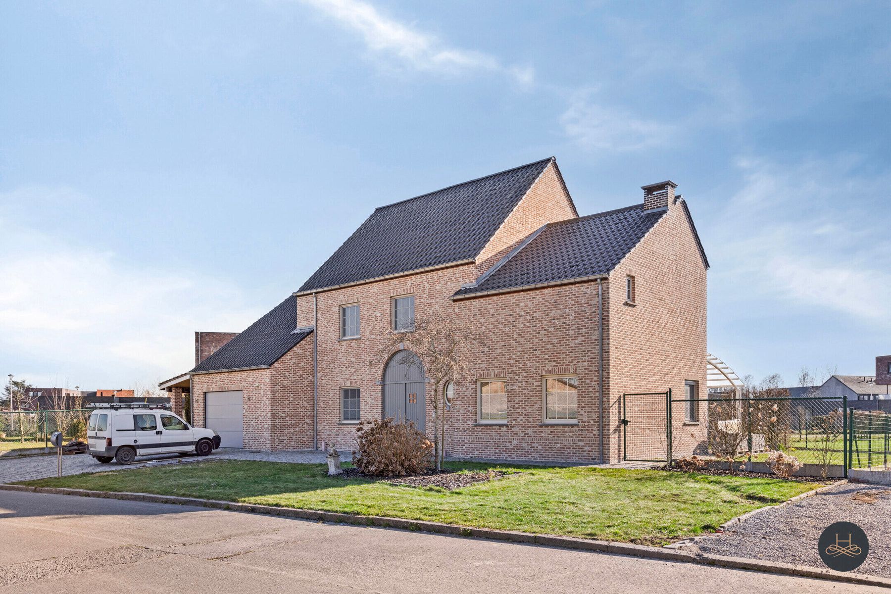 Knappe villa met 5 kamers foto 2
