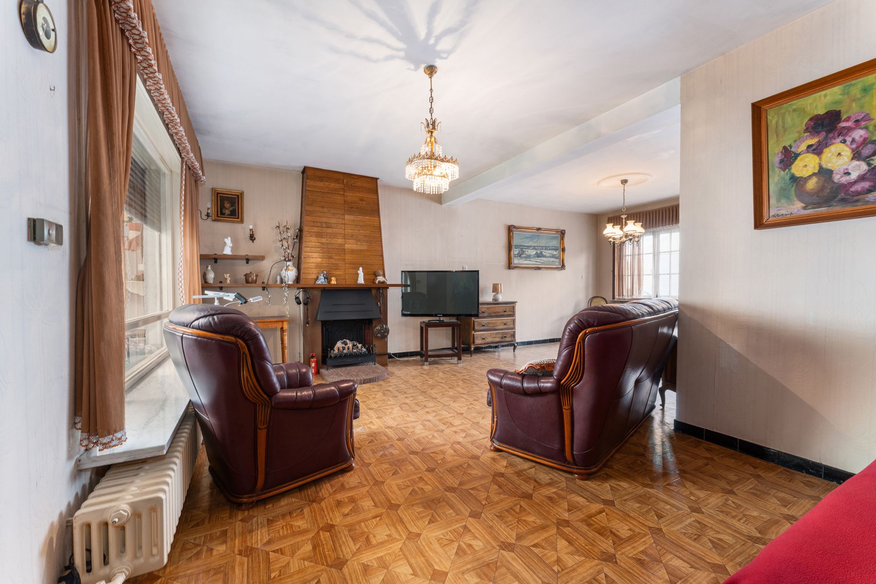 Te renoveren woning met bijgebouwen op perceel van 1697 m² foto 12