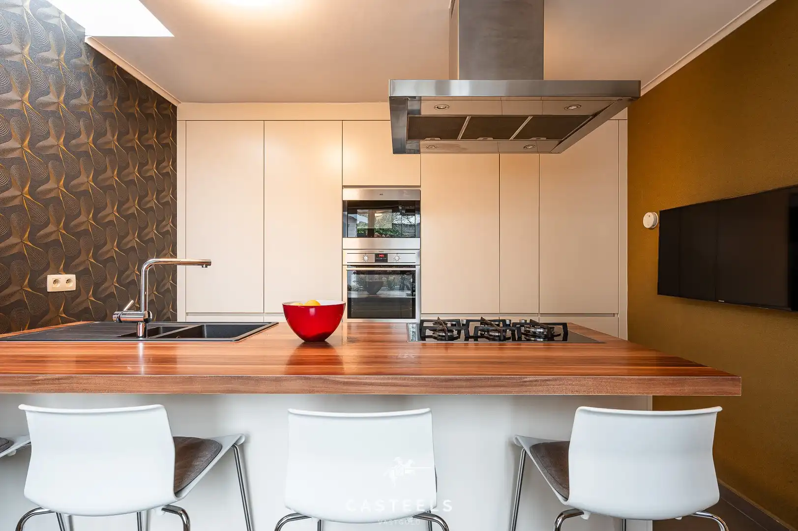 Instapklare gezinswoning met 4 slpks en bureel te Merelbeke foto 9