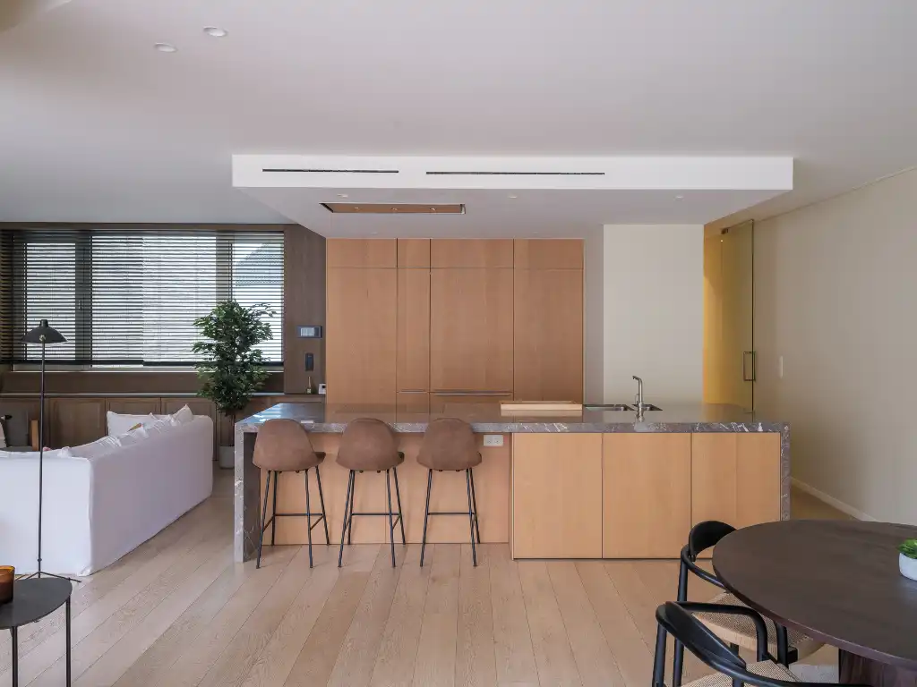 Luxueus 2-slaapkamer appartement met ruim terras en centrale ligging aan de Kouter foto 6