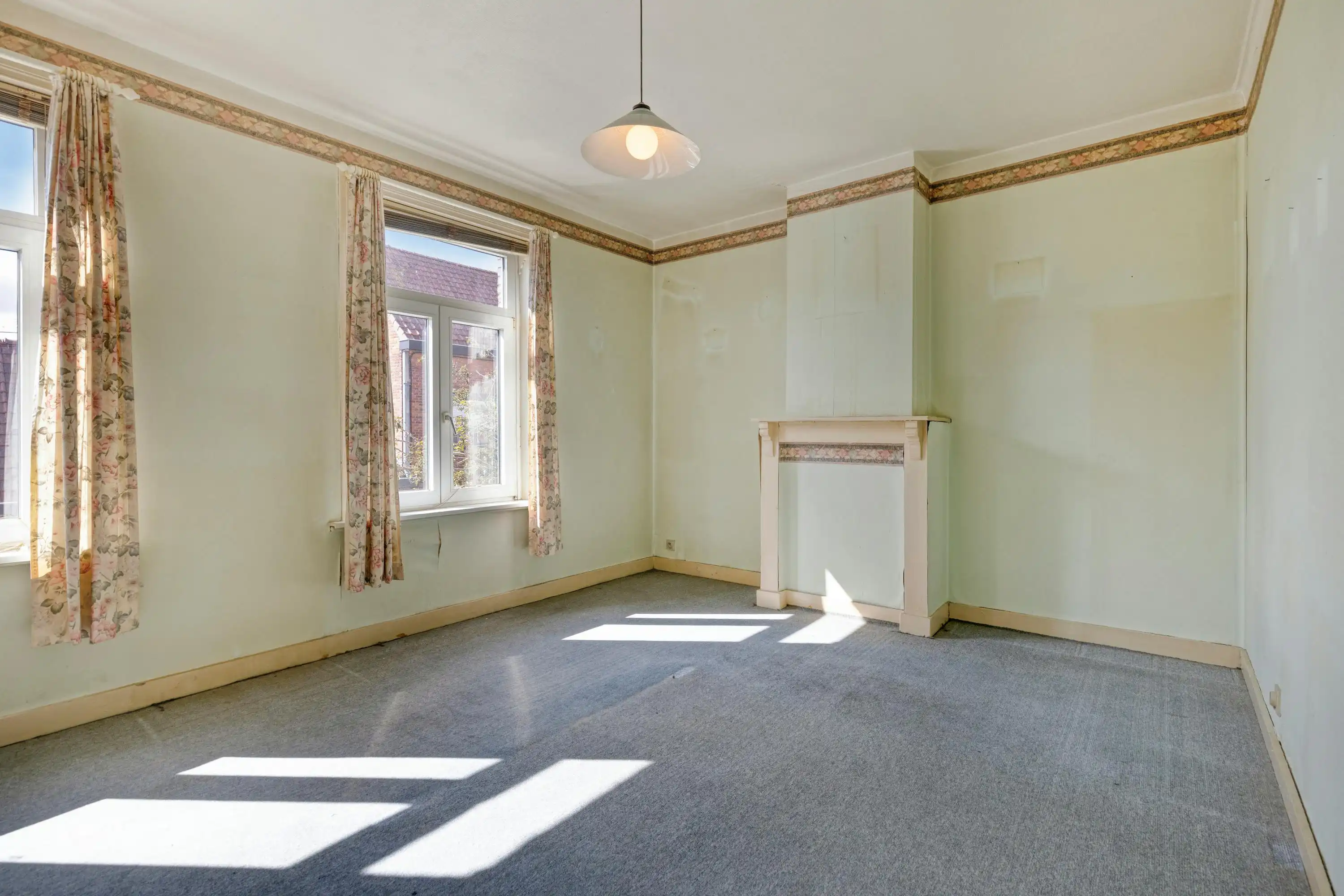 Te renoveren huis met 4 slaapkamers in Assebroek  foto 5