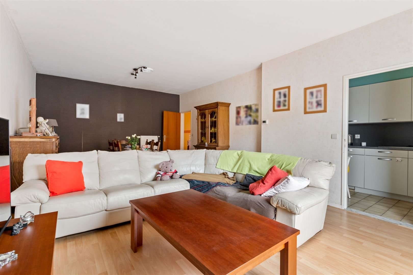 Te renoveren appartement met 2 slaapkamers en garagebox foto 5