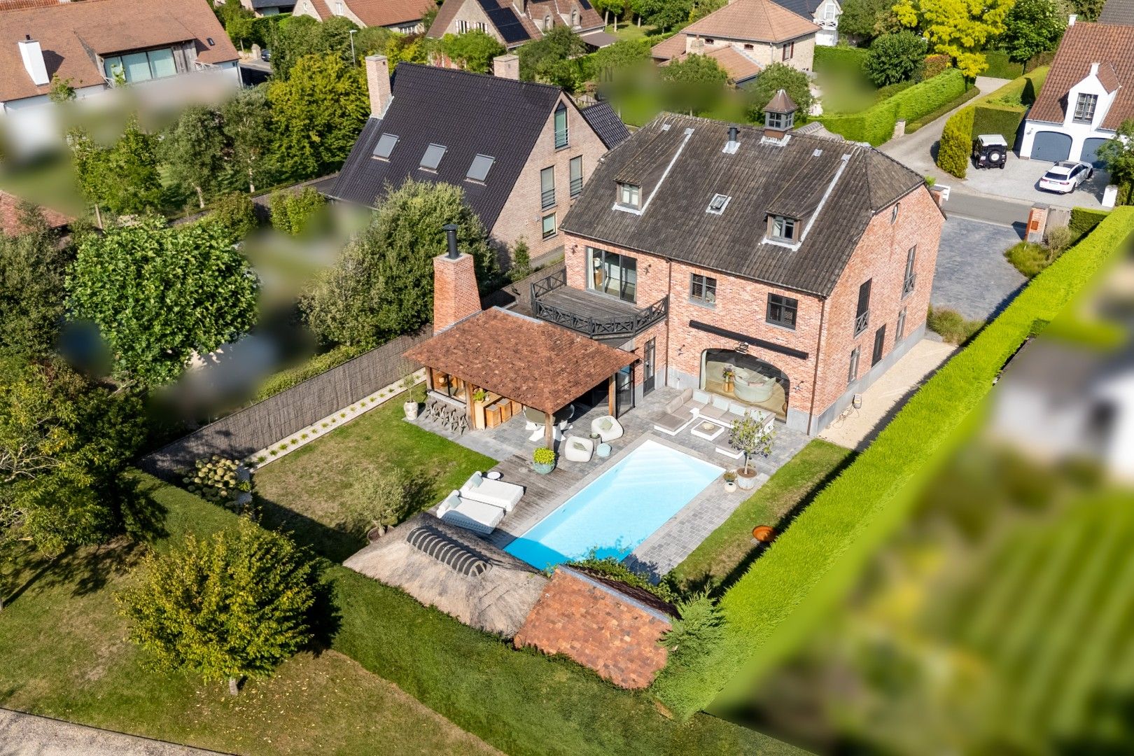 Adembenemende villa in een rustige wijk foto 31