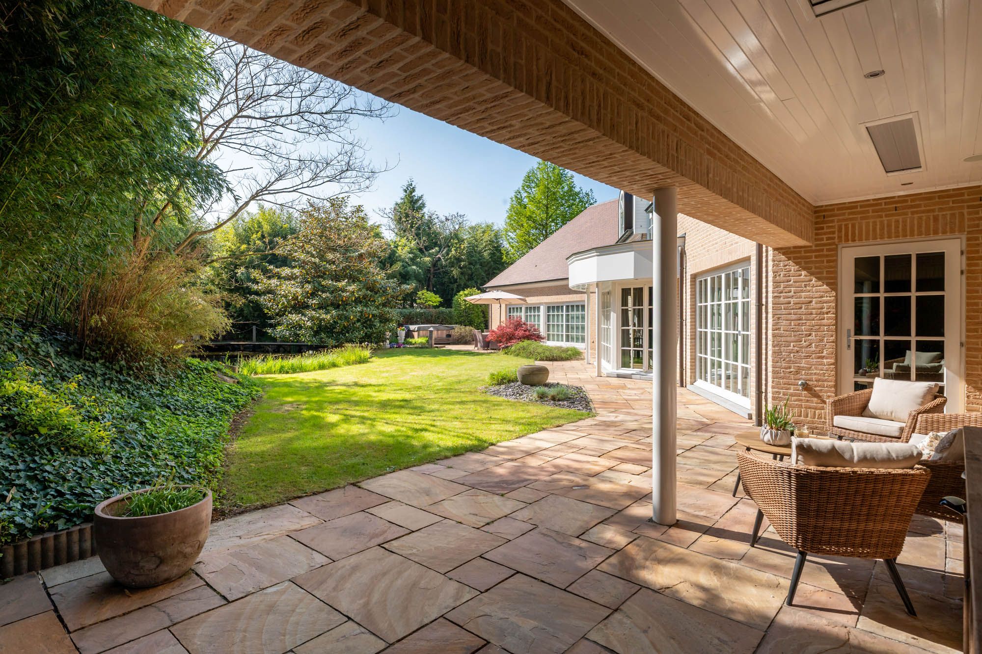 Exclusieve villa met wellness, privécinema en zwembad  foto 29