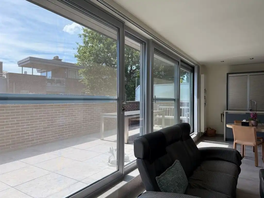 Instapklaar penthouse met terras aan voor- en achterzijde foto 7